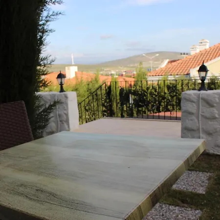 Casa De Vien Bed & Breakfast